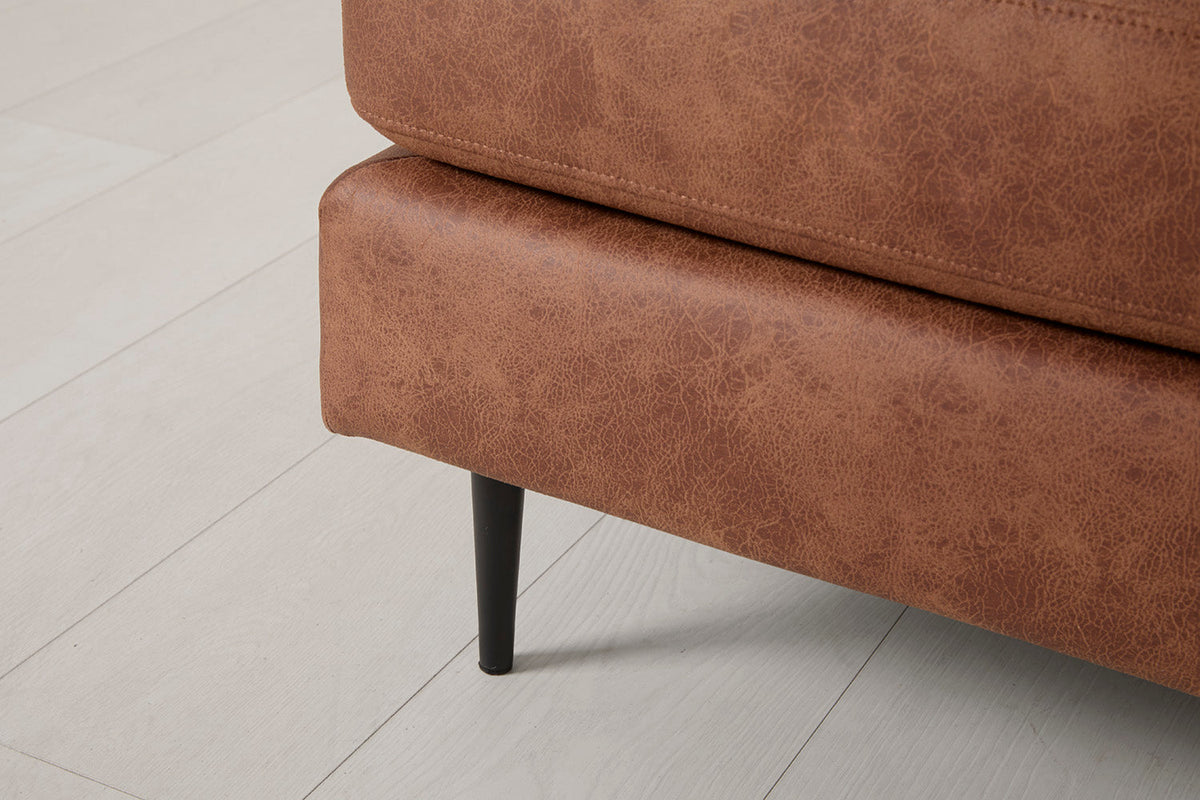 Model 19 Ottoman, Chestnut — Detail view