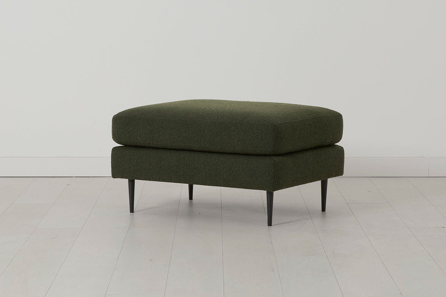 Model 19 Ottoman, Fern